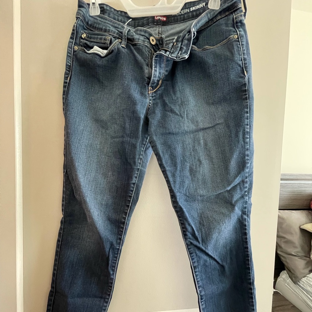 WOMEN’S Denizen from Levi’s Modern Skinny Jean